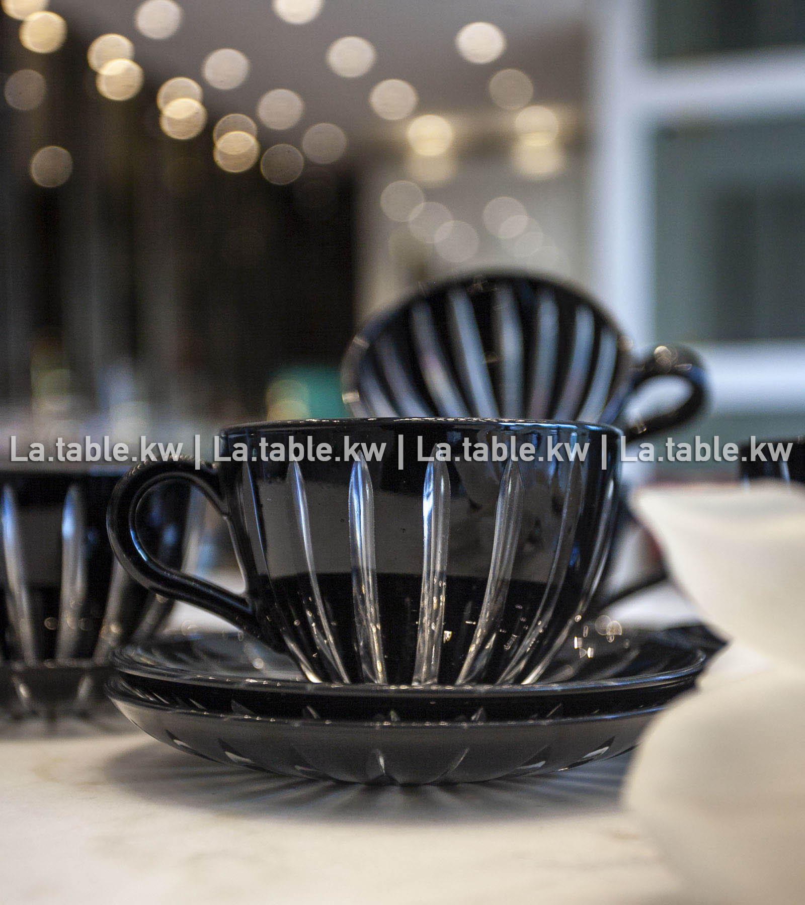 Black Classic Milk Cups