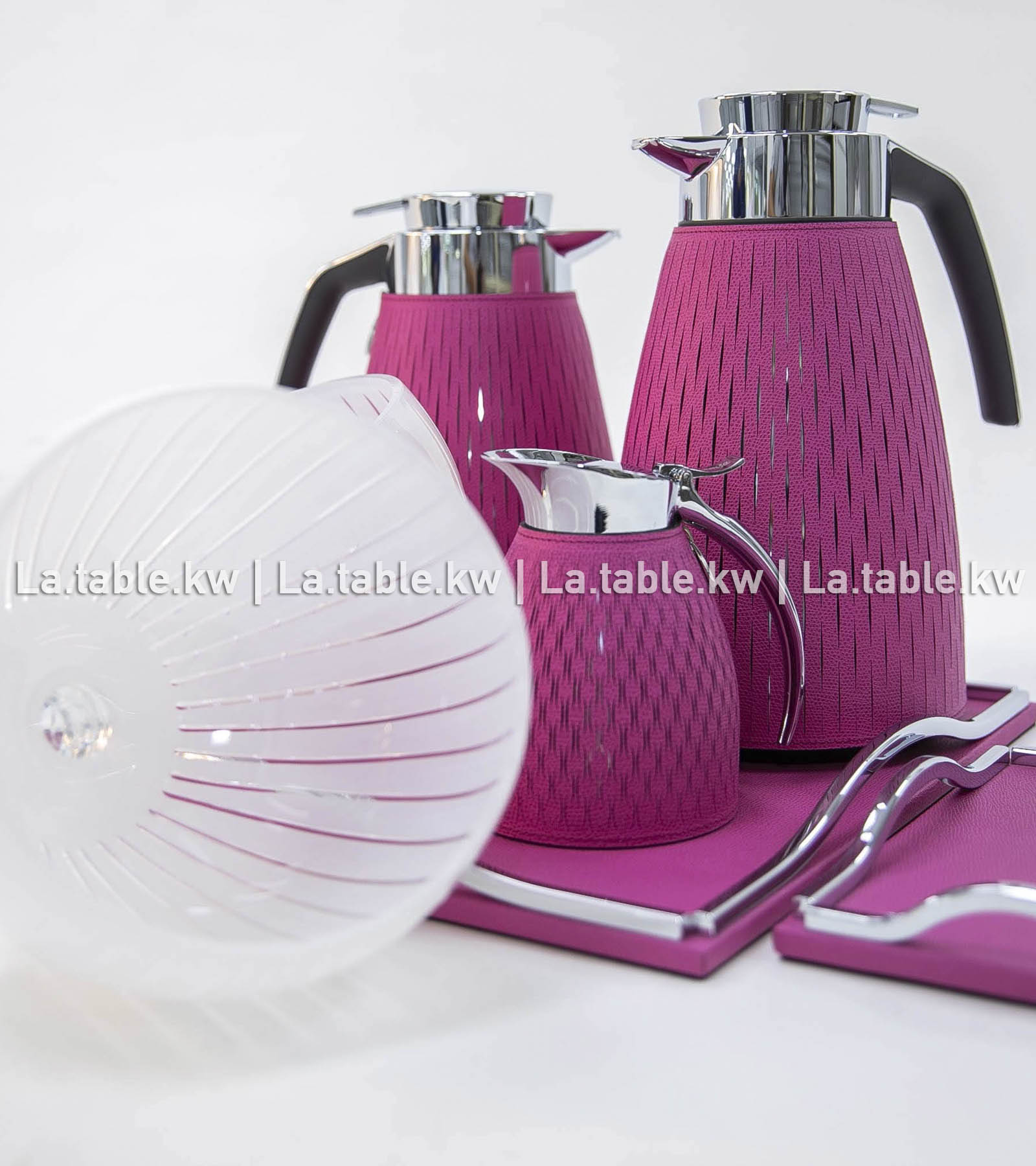 Fuchsia Full Leather Carafe / إبريق من الجلد كامل باللون الفوشيا