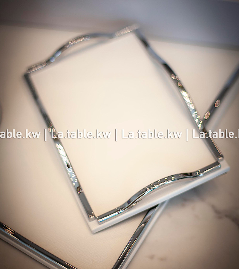White Leather Trays / صواني من الجلد باللون الابيض