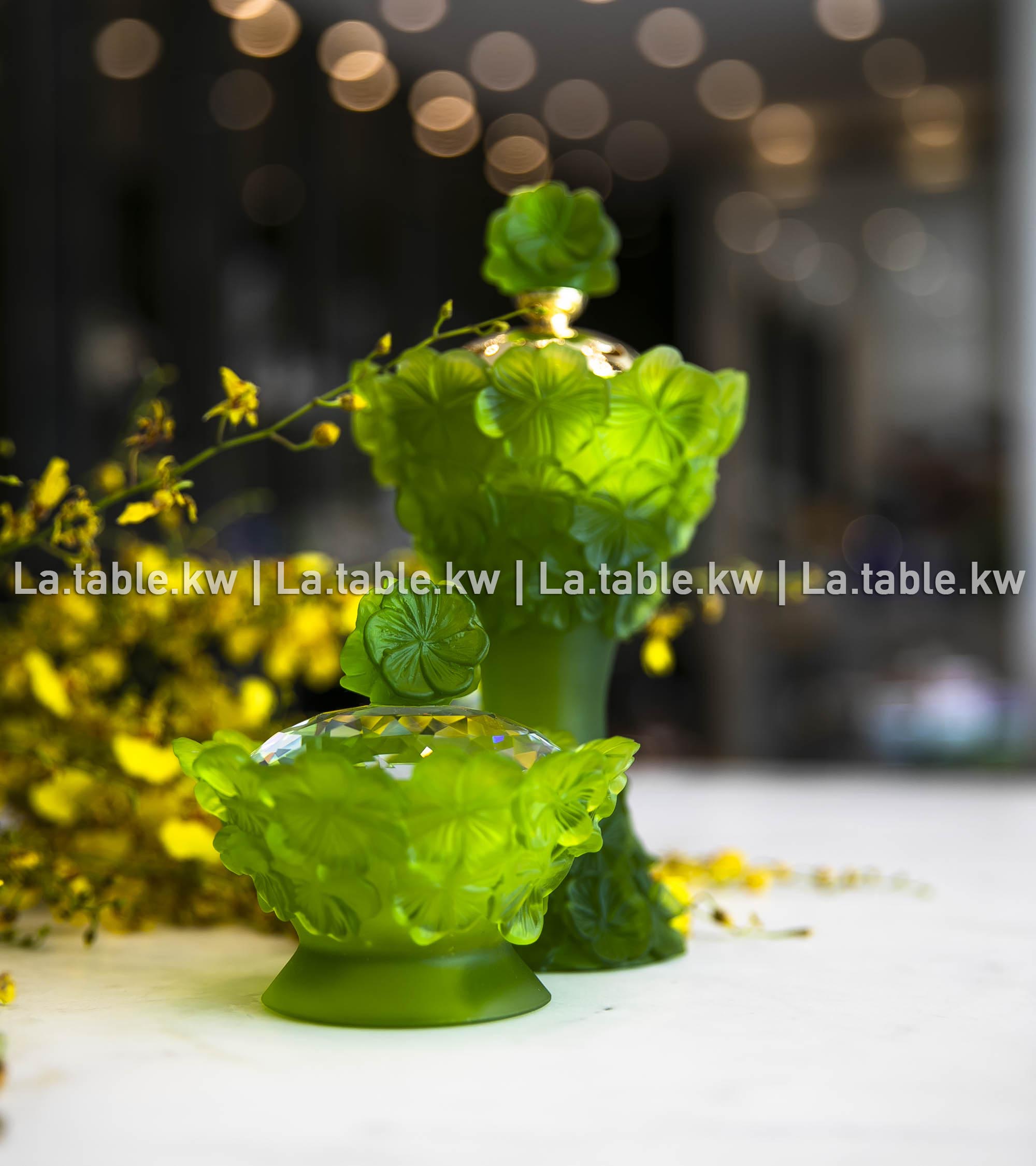 Green Crystal Petals Mubkhar Set / بتالس كريستال طقم مبخر مع غطاء فضي - أخضر