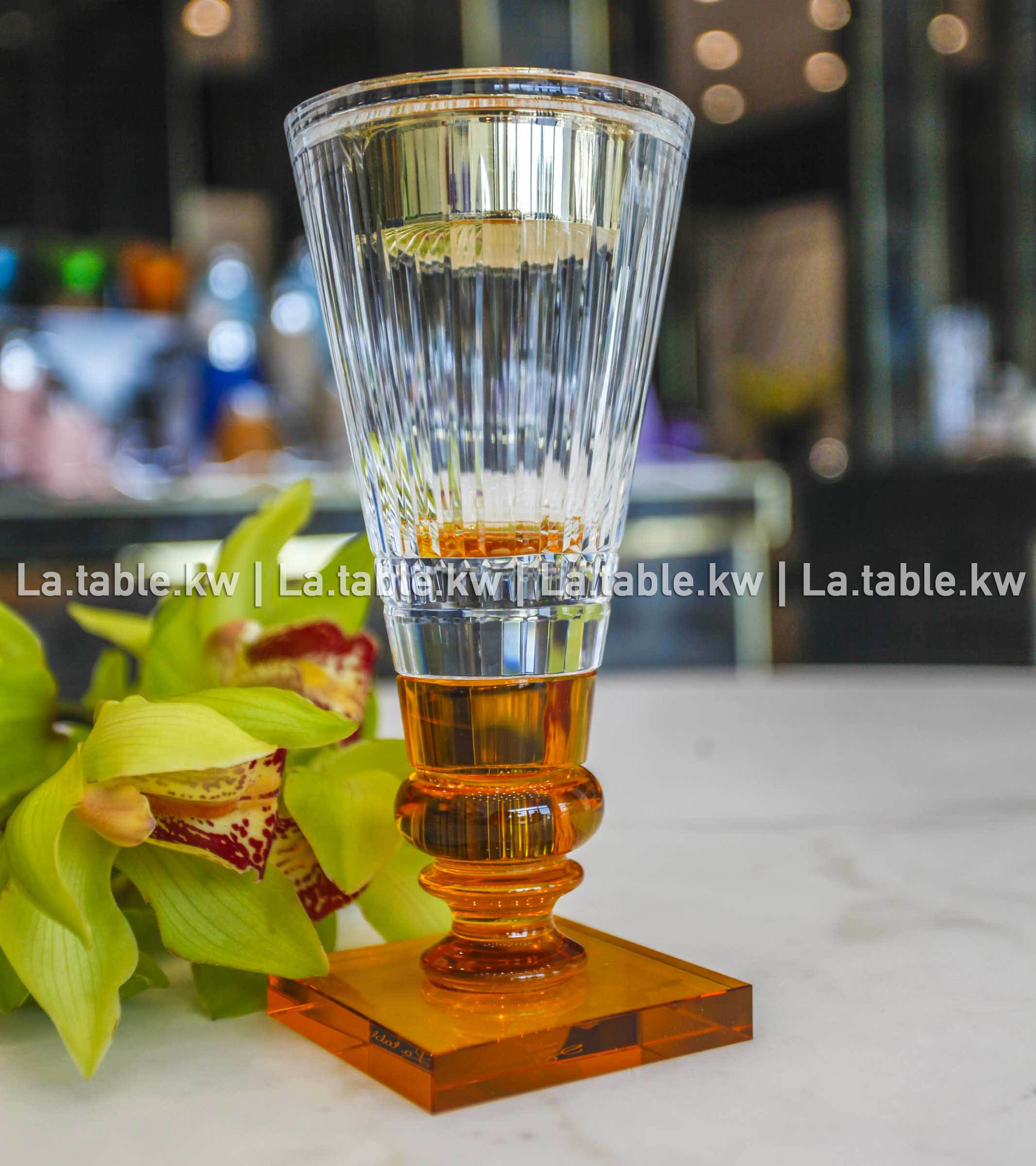 Amber Crystal Clear Mubkhar / مبخر من الكريستال باللون العنبر