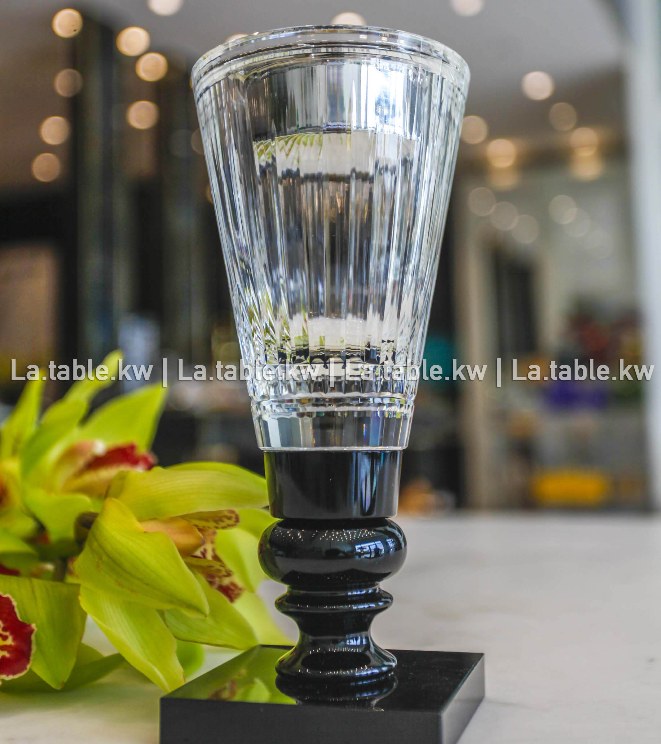 Black Crystal Clear Mubkhar /مبخر من الكريستال  باللون الاسود