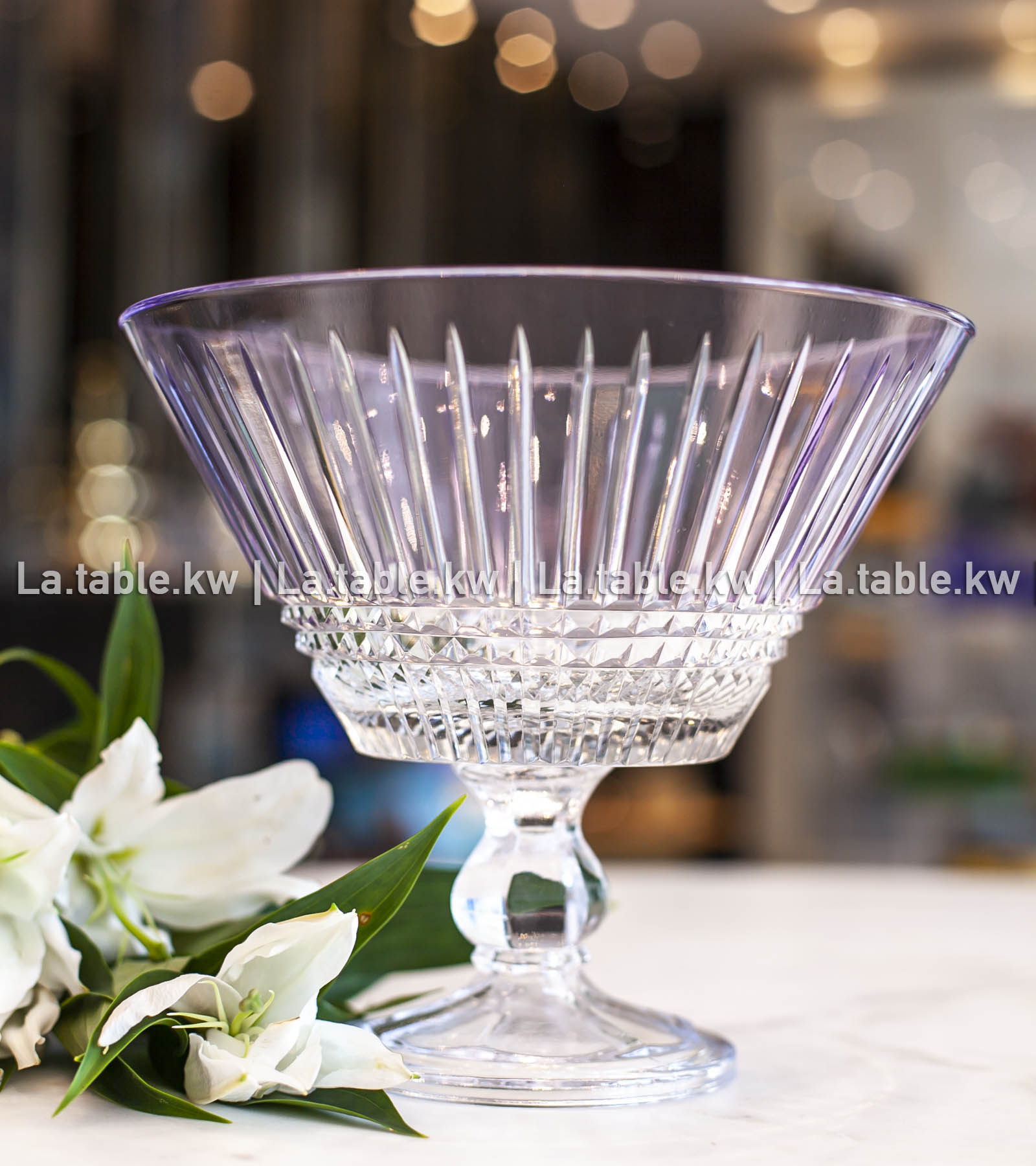 Lavender Allure V bowl / آلور وعاء على شكل٧  - لاڤندر