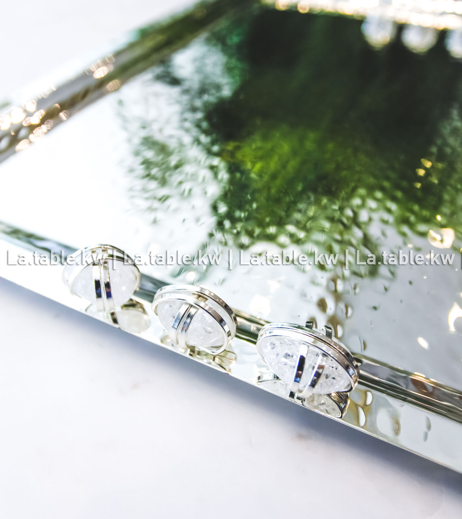 White Stone Designed Chrome Rectangle Tray /صينية مستطيلة من الكروم مع تصميم حجر أبيض