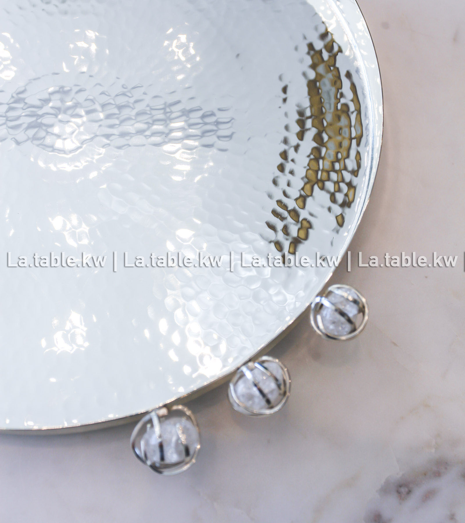 White Stone Designed Chrome Round Tray /صينية دائرية من الكروم بتصميم حجري أبيض