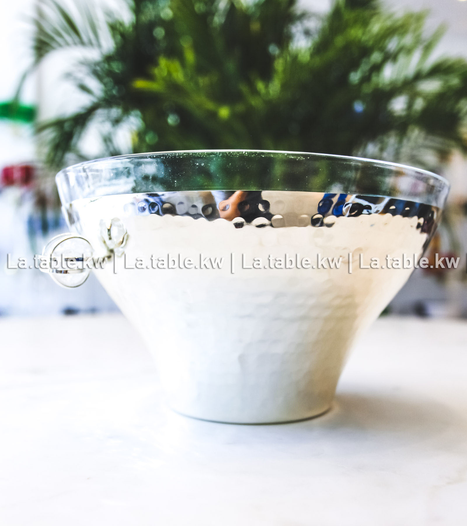 White Stone Designed Chrome V Bowl / وعاء من الكروم علي شكل٧بتصميم الحجر الابيض